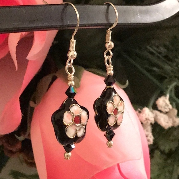 🔥ON SALE🔥3/$30🔥 💖 LA Design💖Handmade Earrings - Picture 2 of 5